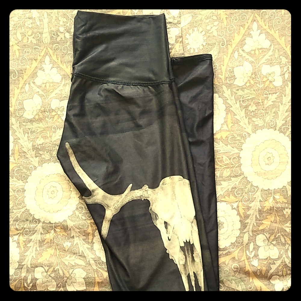 Deer Medicine Charcoal Teeki Hot Pants